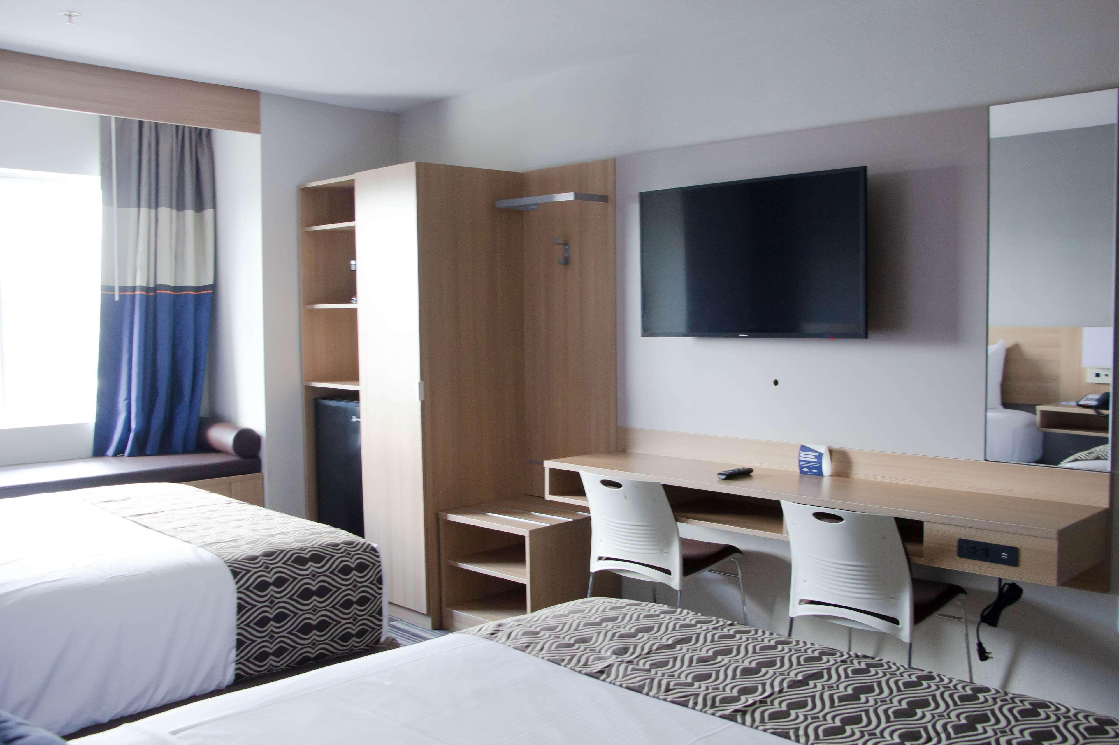 Microtel Inn & Suites By Wyndham Camp Lejeune/ג'קסונוויל מראה חיצוני תמונה